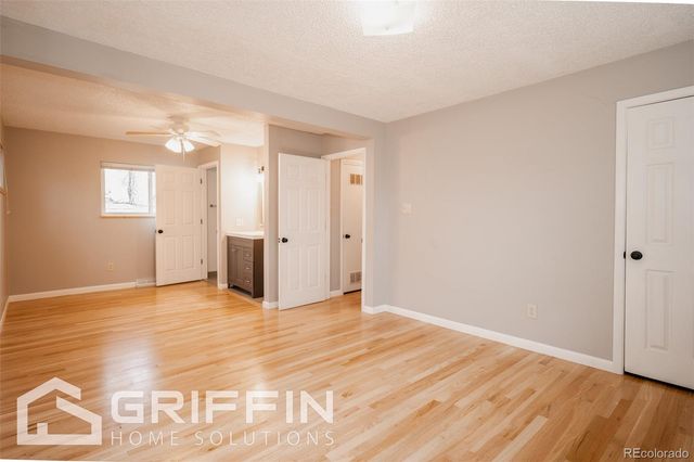 850 S Harlan Street, Lakewood, CO 80226