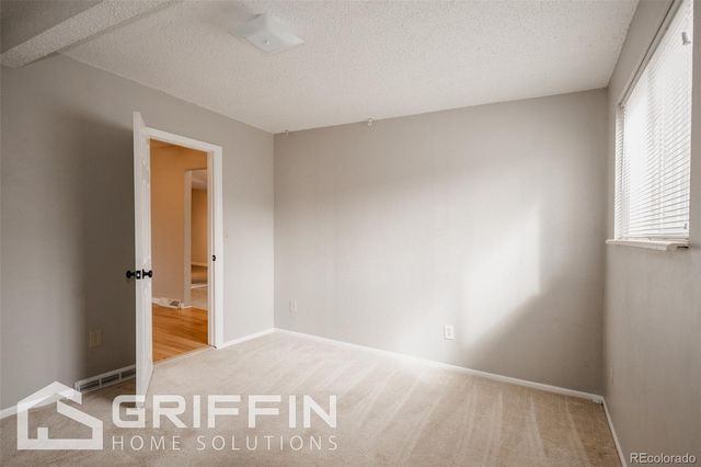 850 S Harlan Street, Lakewood, CO 80226