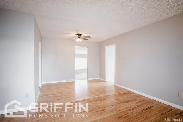 850 S Harlan Street, Lakewood, CO 80226