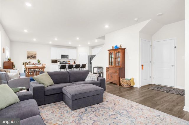 120 ELEANOR CT, Gilbertsville, PA 19525