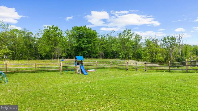 120 ELEANOR CT, Gilbertsville, PA 19525