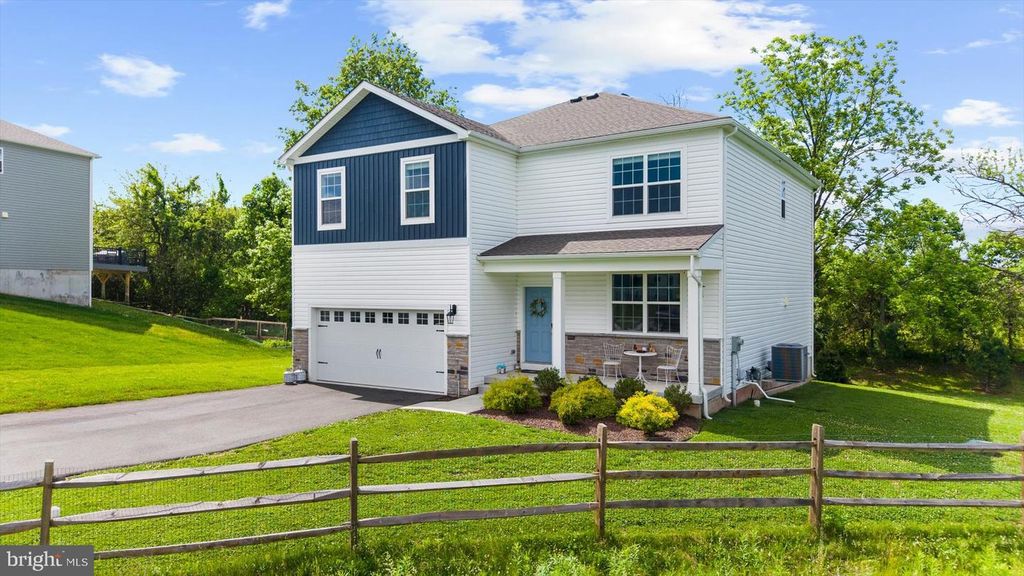120 ELEANOR CT, Gilbertsville, PA 19525