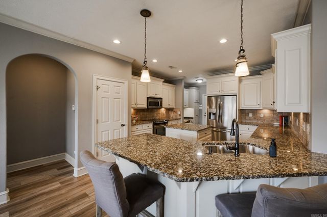 1060 Georgetown Drive, Conway, AR 72034
