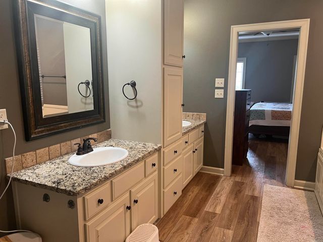 1060 Georgetown Drive, Conway, AR 72034