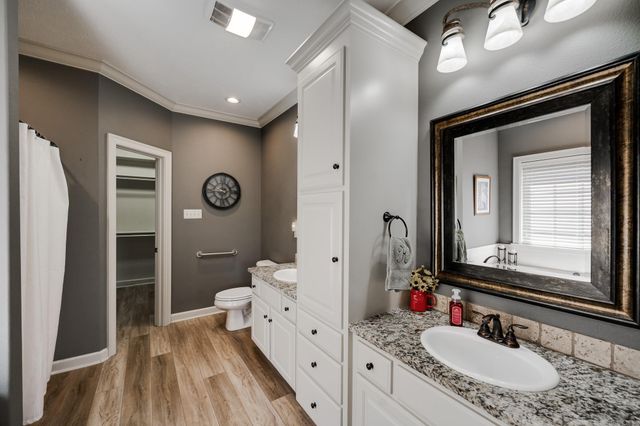 1060 Georgetown Drive, Conway, AR 72034