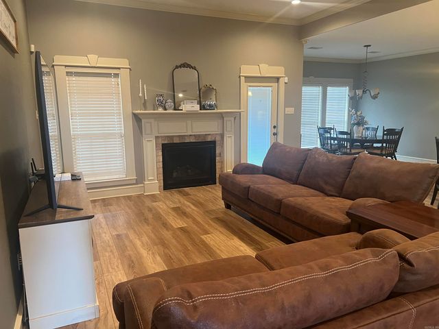 1060 Georgetown Drive, Conway, AR 72034