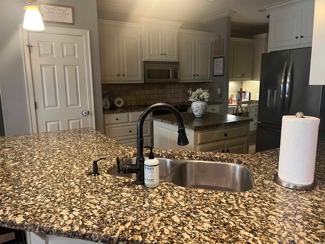 1060 Georgetown Drive, Conway, AR 72034
