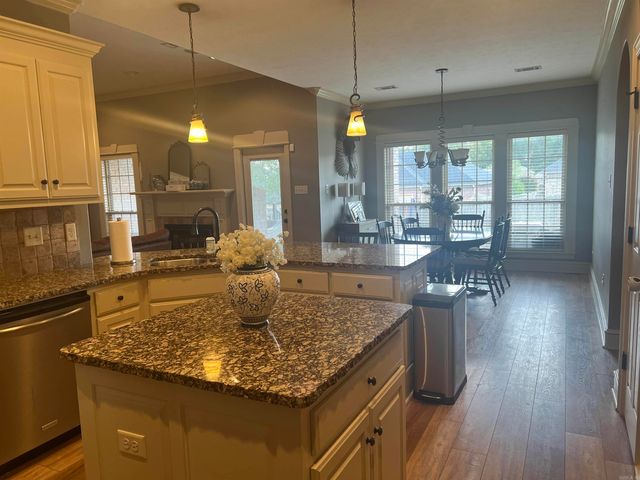 1060 Georgetown Drive, Conway, AR 72034