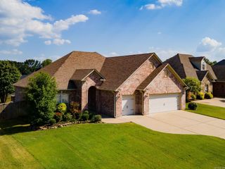 1060 Georgetown Drive, Conway, AR 72034