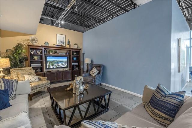 5930 ANCHORAGE WAY S, St Petersburg, FL 33712