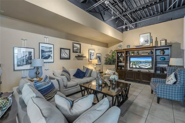 5930 ANCHORAGE WAY S, St Petersburg, FL 33712