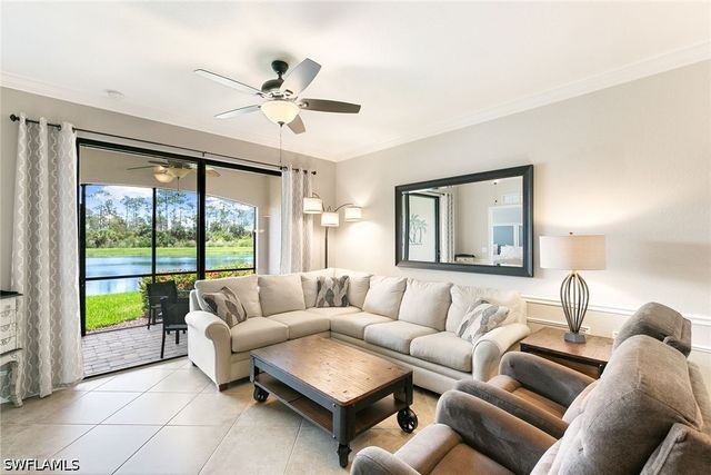 9735 Acqua CT 615, Naples, FL 34113