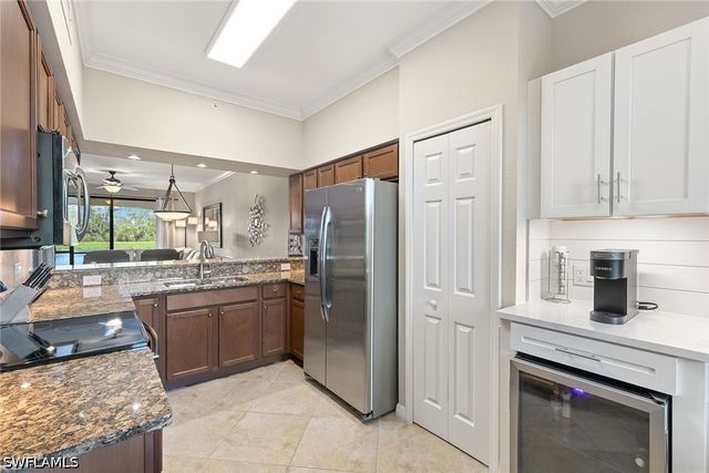 9735 Acqua CT 615, Naples, FL 34113