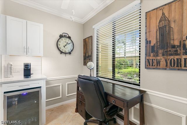9735 Acqua CT 615, Naples, FL 34113