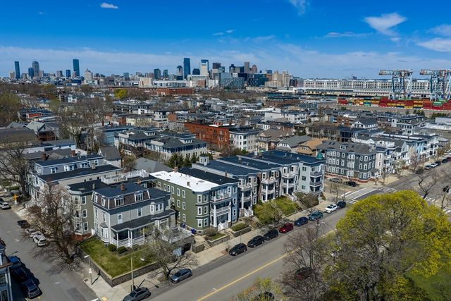 83 Farragut Rd 1, Boston, MA 02127