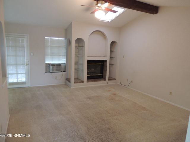 1061 Candeleras Street, Las Cruces, NM 88011