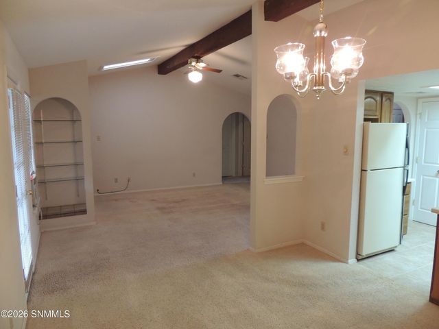 1061 Candeleras Street, Las Cruces, NM 88011