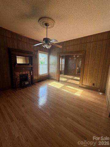 704 Old Charlotte Road SW, Concord, NC 28027