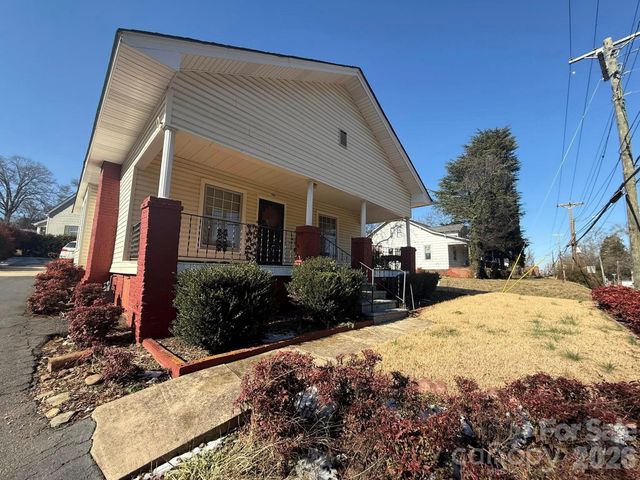 704 Old Charlotte Road SW, Concord, NC 28027