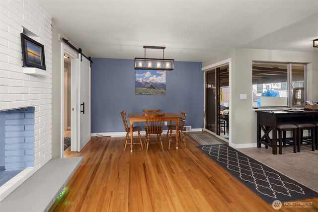 15928 56th Avenue W, Edmonds, WA 98026