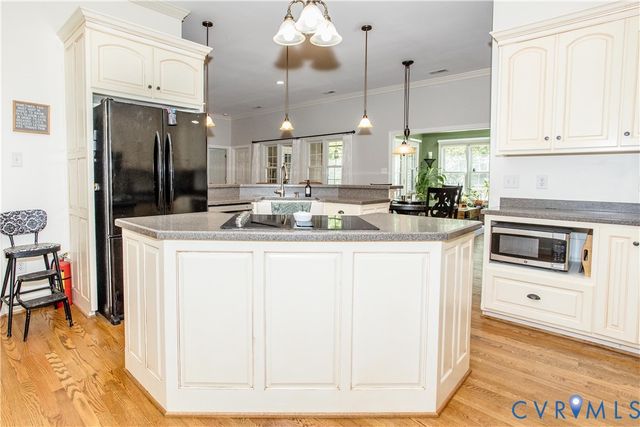 19614 Creekside Dr, Prince George, VA 23881