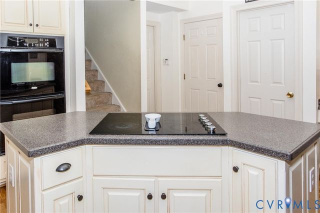 19614 Creekside Dr, Prince George, VA 23881