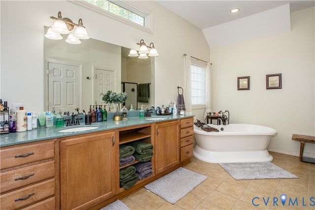 19614 Creekside Dr, Prince George, VA 23881