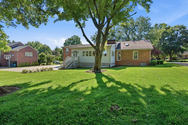 533 Hearthstone Cir, Brentwood, TN 37027
