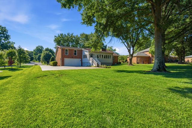 533 Hearthstone Cir, Brentwood, TN 37027