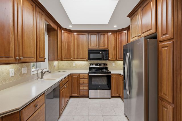 533 Hearthstone Cir, Brentwood, TN 37027