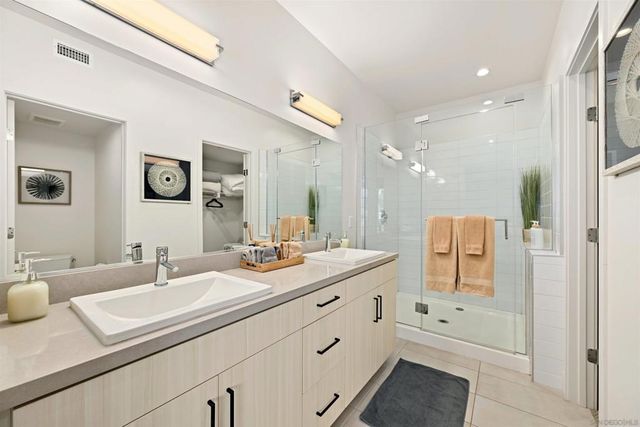 1055 32Nd St 9, San Diego, CA 92102