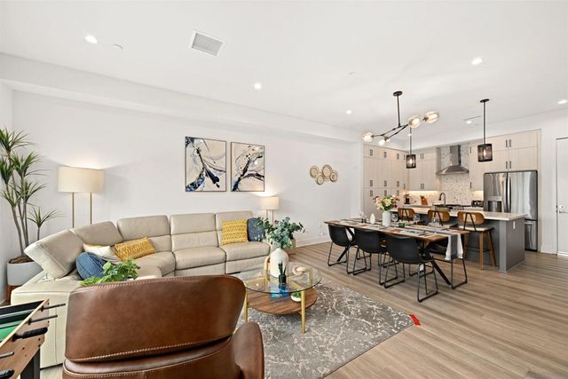 1055 32Nd St 9, San Diego, CA 92102