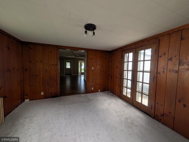 455 2nd Street, Gaylord, MN 55334