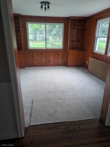 455 2nd Street, Gaylord, MN 55334