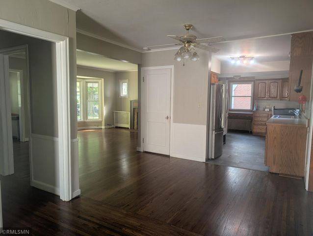 455 2nd Street, Gaylord, MN 55334