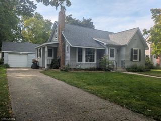 455 2nd Street, Gaylord, MN 55334