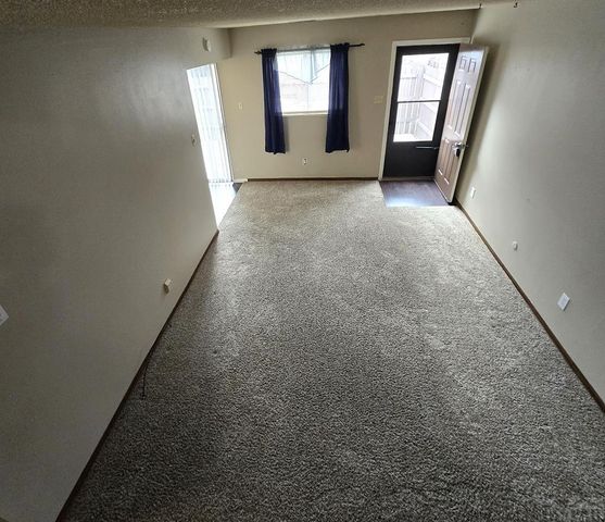 106 Scotland Rd Apt E, Pueblo, CO 81001