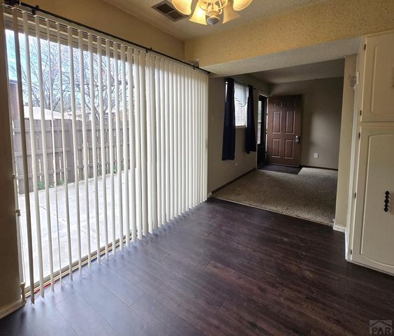 106 Scotland Rd Apt E, Pueblo, CO 81001