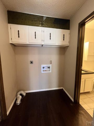 106 Scotland Rd Apt E, Pueblo, CO 81001