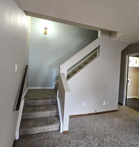 106 Scotland Rd Apt E, Pueblo, CO 81001