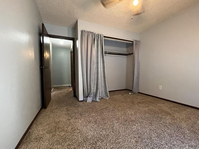 106 Scotland Rd Apt E, Pueblo, CO 81001