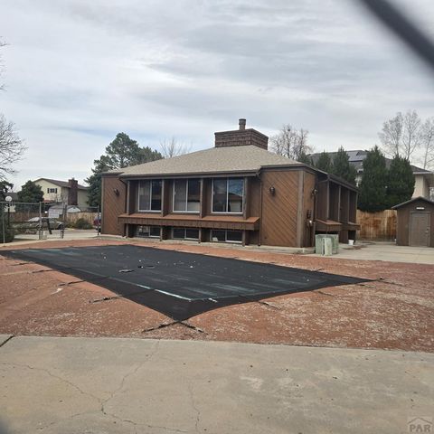 106 Scotland Rd Apt E, Pueblo, CO 81001