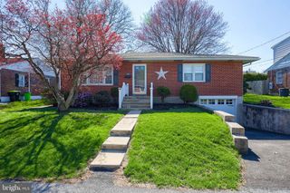 705 S 2ND AVE, Lebanon, PA 17042
