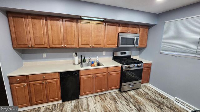 8 MANGO CT, Sicklerville, NJ 08081