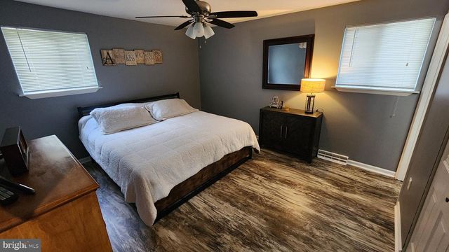 8 MANGO CT, Sicklerville, NJ 08081