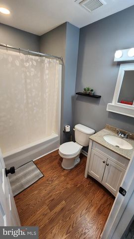 8 MANGO CT, Sicklerville, NJ 08081