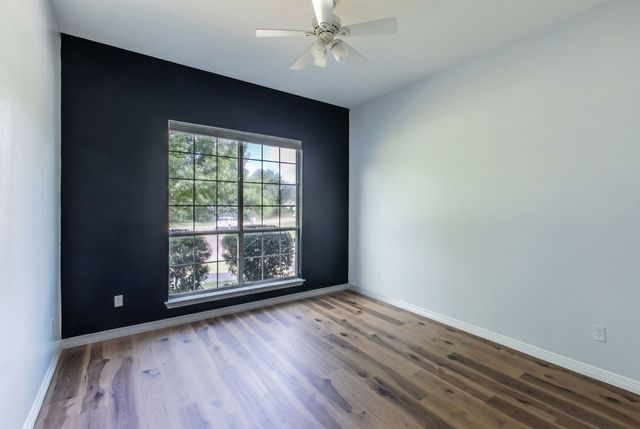 309 La Reata Court, Cedar Hill, TX 75104