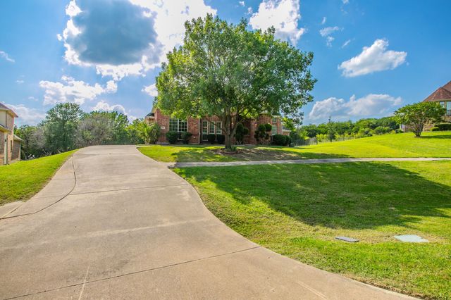 309 La Reata Court, Cedar Hill, TX 75104