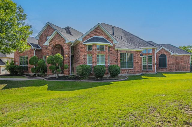 309 La Reata Court, Cedar Hill, TX 75104