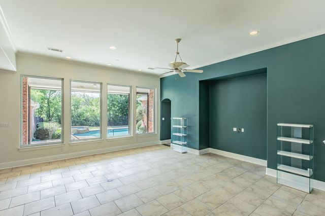 309 La Reata Court, Cedar Hill, TX 75104